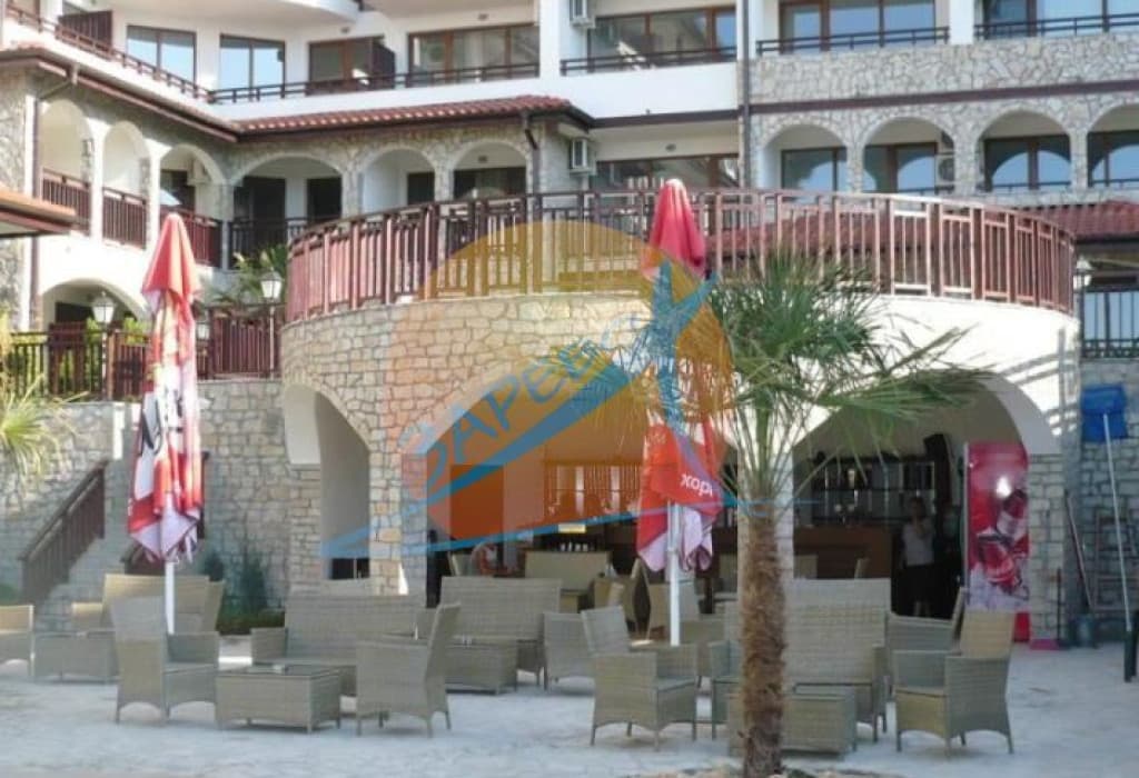 Амфора (Amfora), Диневи груп, Свети Влас