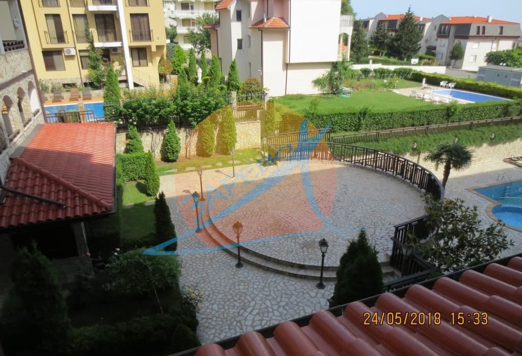 Амфора (Amfora), Диневи груп, Свети Влас