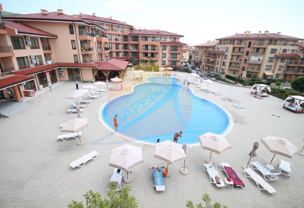 Стар Дриймс (Star Dreams), Свети Влас