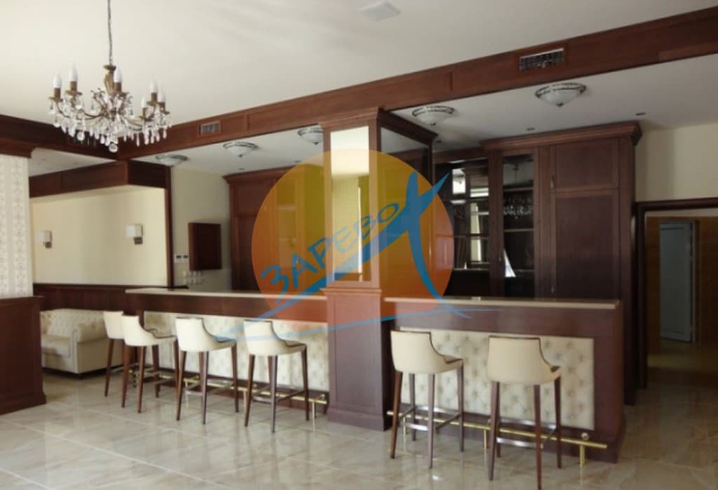 Стар Дриймс (Star Dreams), Свети Влас