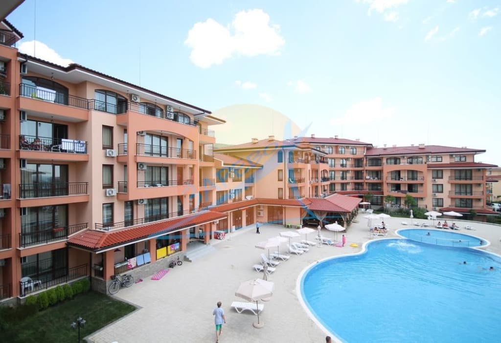 Стар Дриймс (Star Dreams), Свети Влас