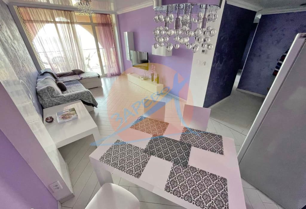  Елените, първа линия, пряка гледка море, просторен обзаведен тристаен, Атриум Бийч (Atrium Beach)