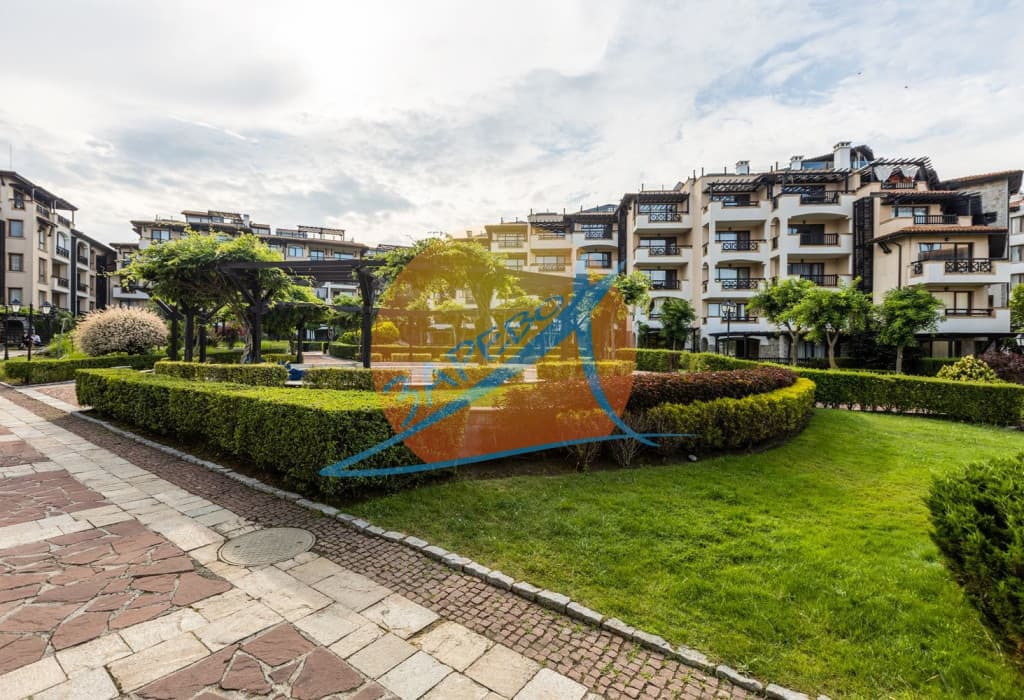 Лозенец,Оазис Бийч Клуб, обзаведен двустаен с гледка към Странджа, в Oasis Beach Club, Lozenets. 