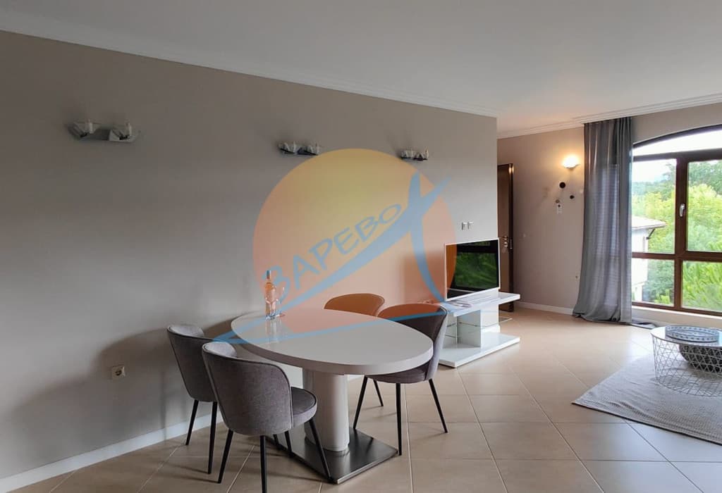 Лозенец,Оазис Бийч Клуб, обзаведен двустаен с гледка към Странджа, в Oasis Beach Club, Lozenets. 