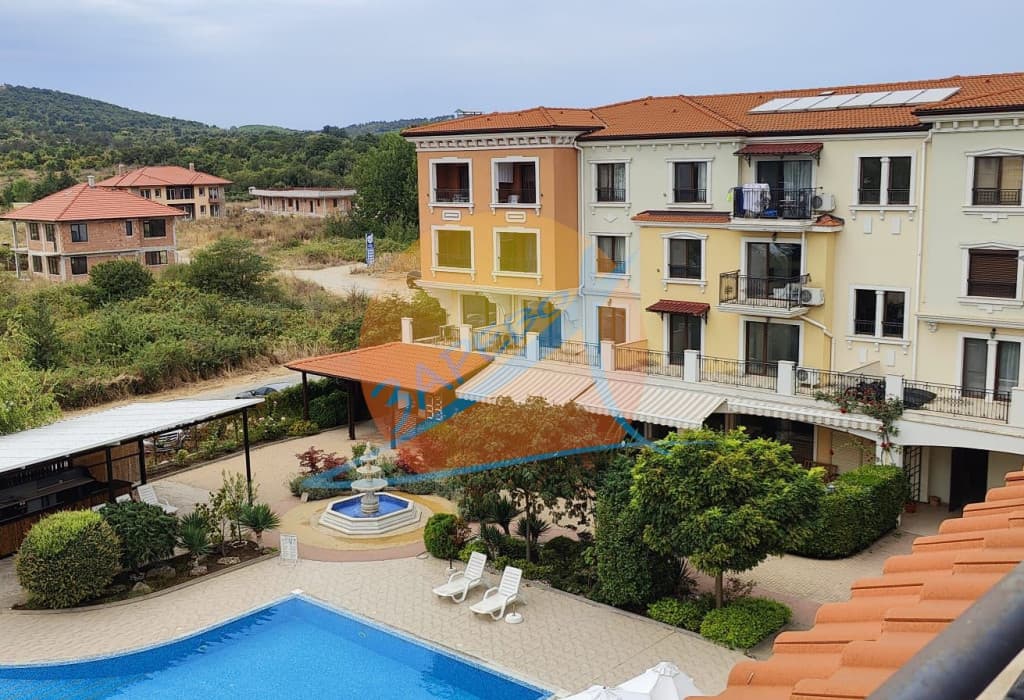 Созопол, Лили Бийч ризорт, 150 м от плаж Веселие, голям двустаен до ключ с гледка басейн, Lilly beach resort