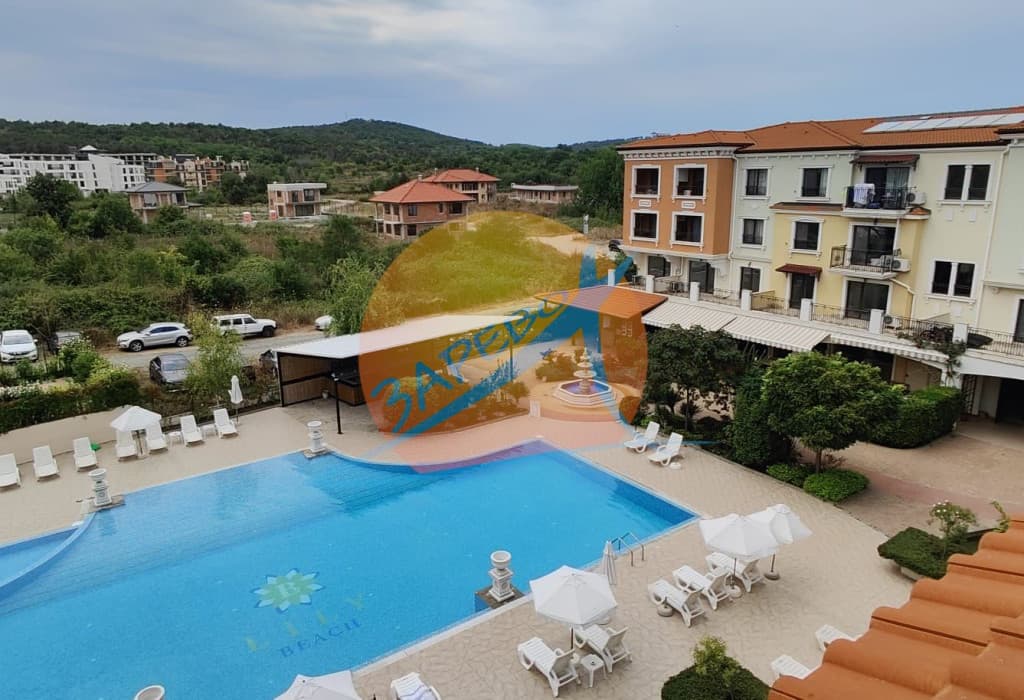 Созопол, Лили Бийч ризорт, 150 м от плаж Веселие, голям двустаен до ключ с гледка басейн, Lilly beach resort