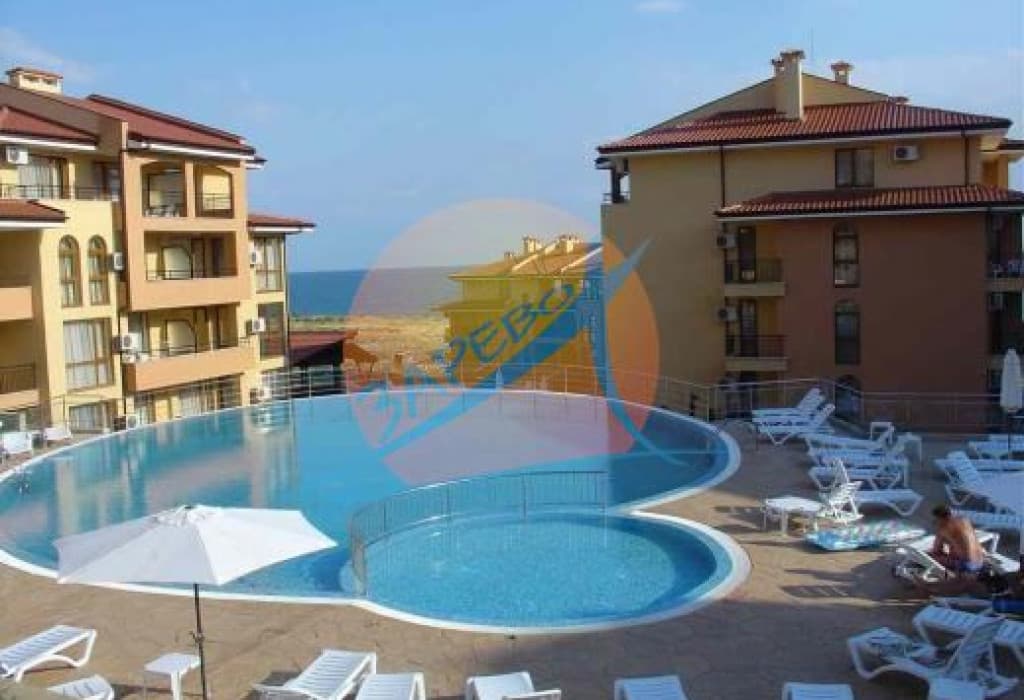 Парадайз Дриймс (Paradise Dreams), Свети Влас