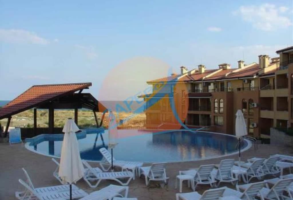 Парадайз Дриймс (Paradise Dreams), Свети Влас