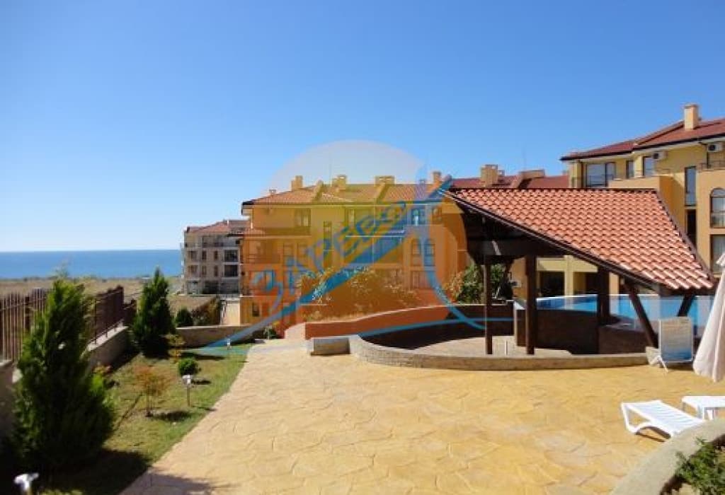 Парадайз Дриймс (Paradise Dreams), Свети Влас