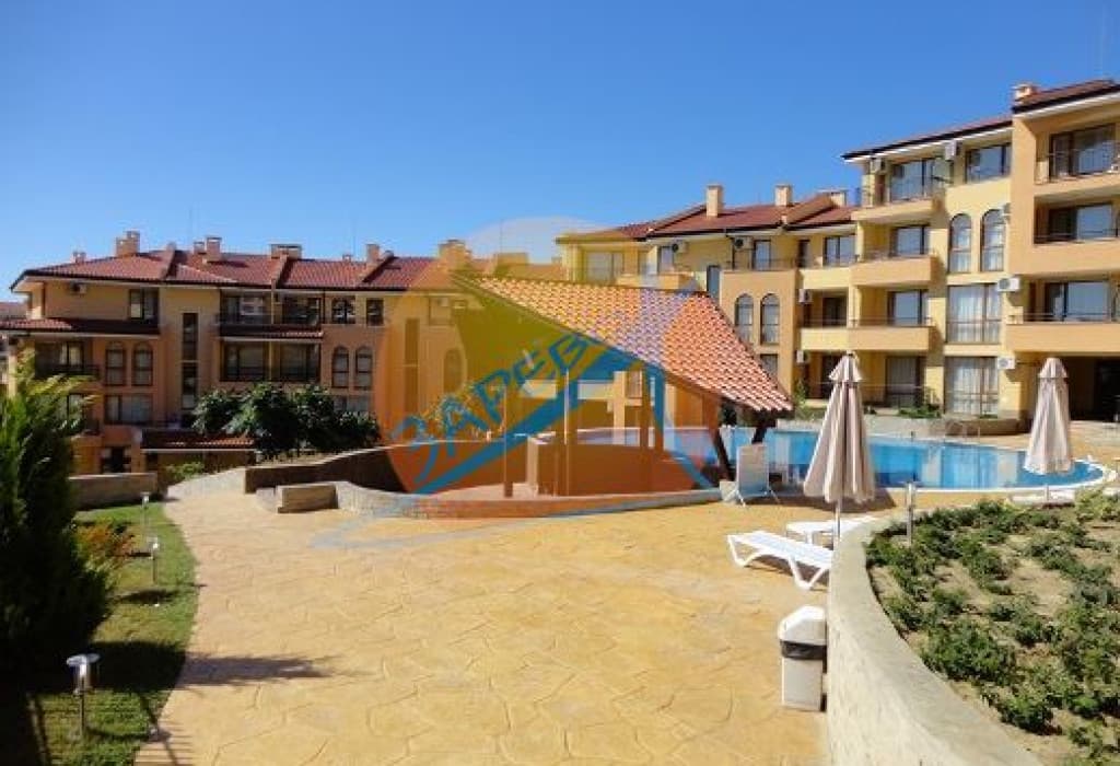 Парадайз Дриймс (Paradise Dreams), Свети Влас