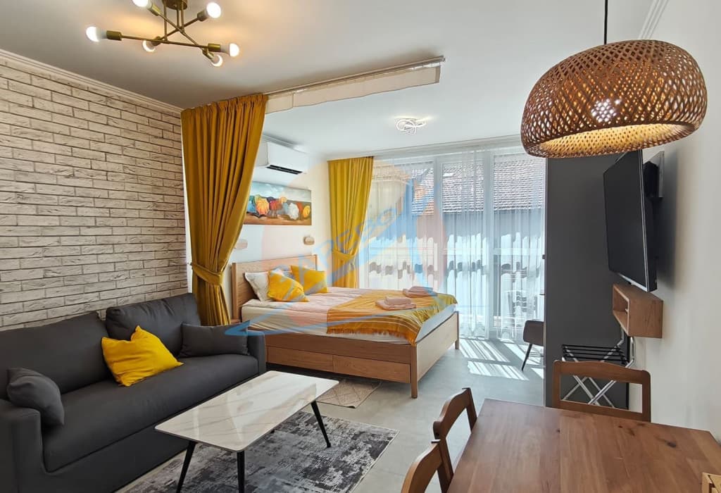 Бургас, Център, бул.Демокрация, под наем нов едностаен обзаведен