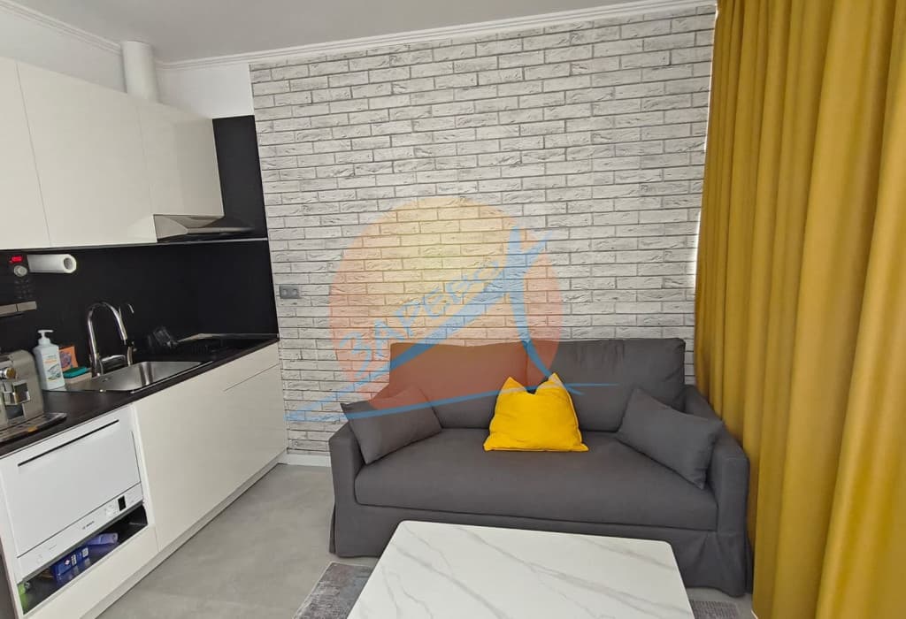 Бургас, Център, бул.Демокрация, под наем нов едностаен обзаведен