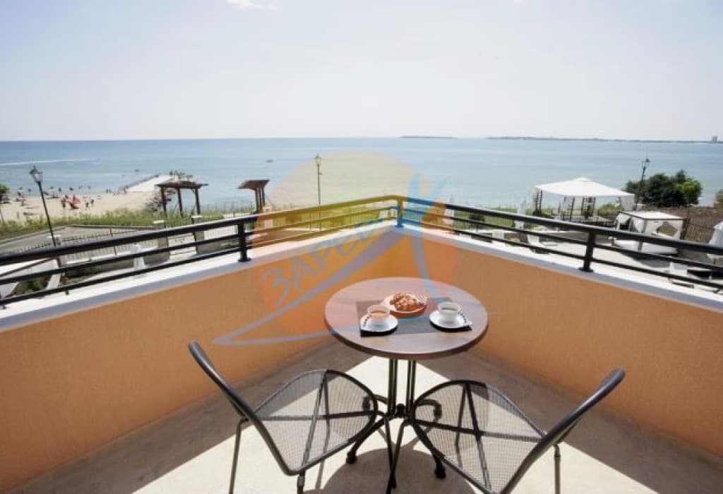 Костал Дриймс (Coastal Dreams), първа линия, Свети Влас