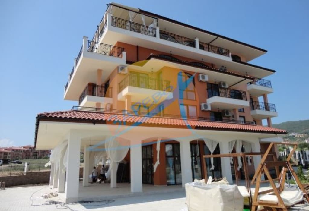 Костал Дриймс (Coastal Dreams), първа линия, Свети Влас