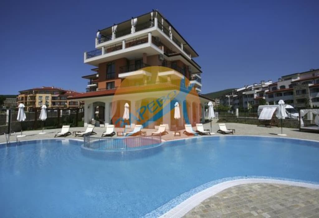 Костал Дриймс (Coastal Dreams), първа линия, Свети Влас