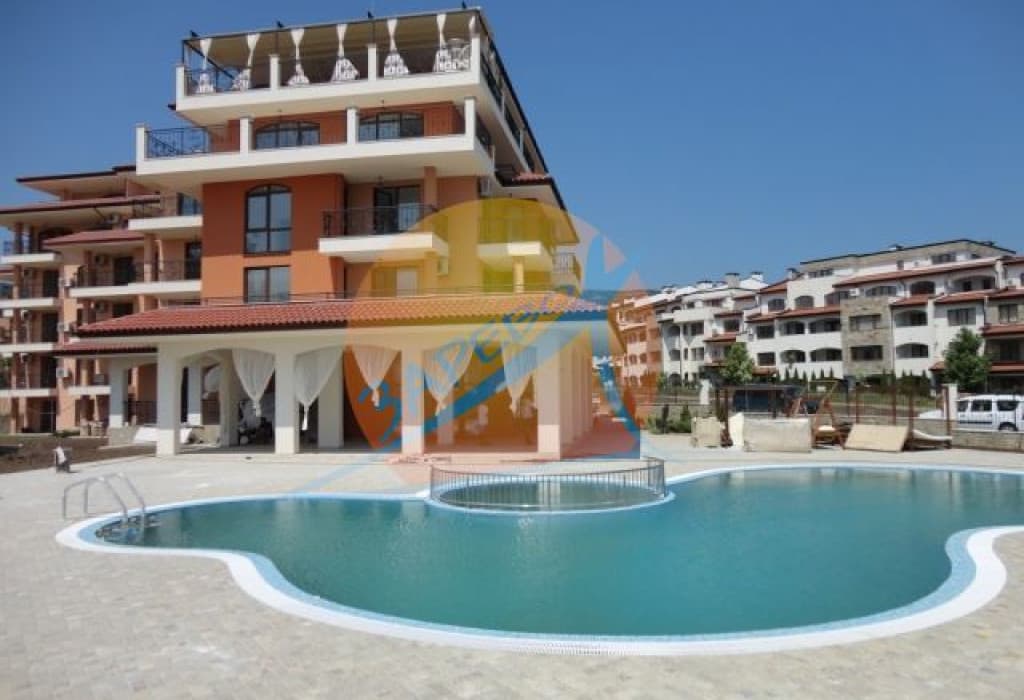 Костал Дриймс (Coastal Dreams), първа линия, Свети Влас