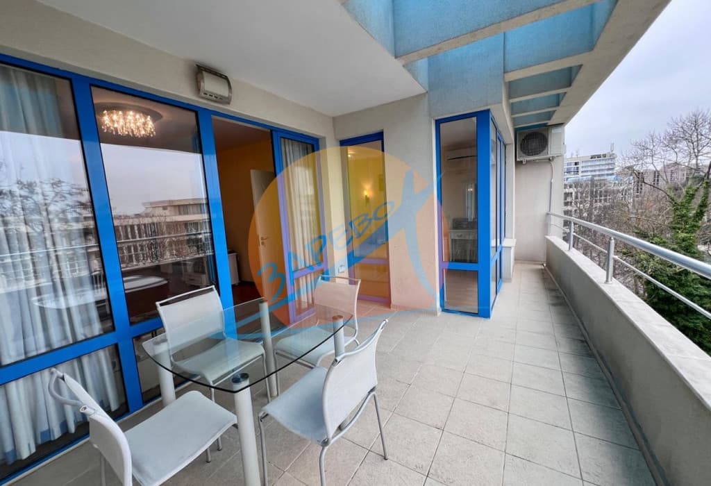 Слънчев бряг, първа линия, двустаен обзаведен aпартамент, апарткомплекс Екселсиор (Excelsior)