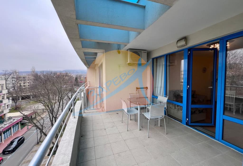 Слънчев бряг, първа линия, двустаен обзаведен aпартамент, апарткомплекс Екселсиор (Excelsior)