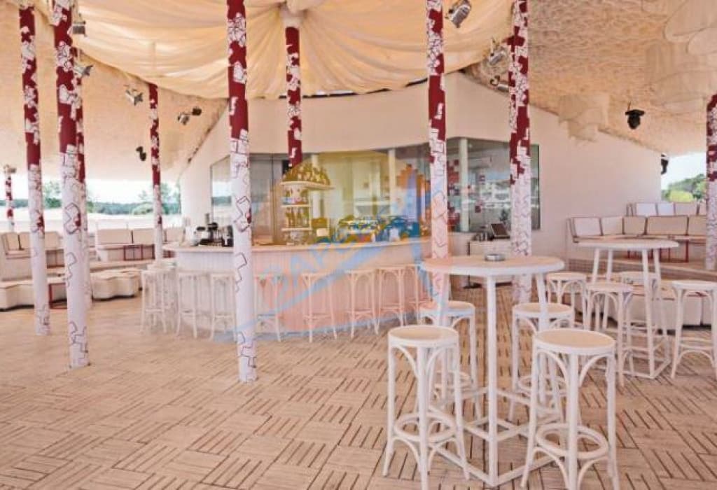 Апартаменти под наем в Оазис Бийч Клуб, Лозенец