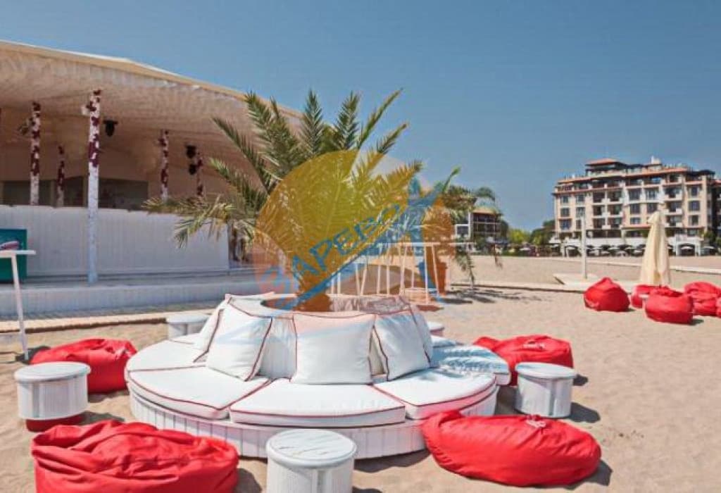 Апартаменти под наем в Оазис Бийч Клуб, Лозенец