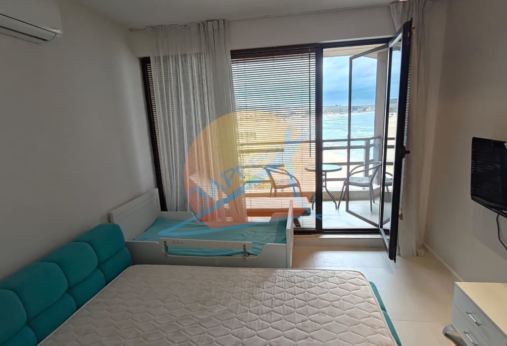 Созопол, Пясъчни лилии, първа линия, гледка море! Обзаведен двустаен в Sand Lillies, на плаж Каваци