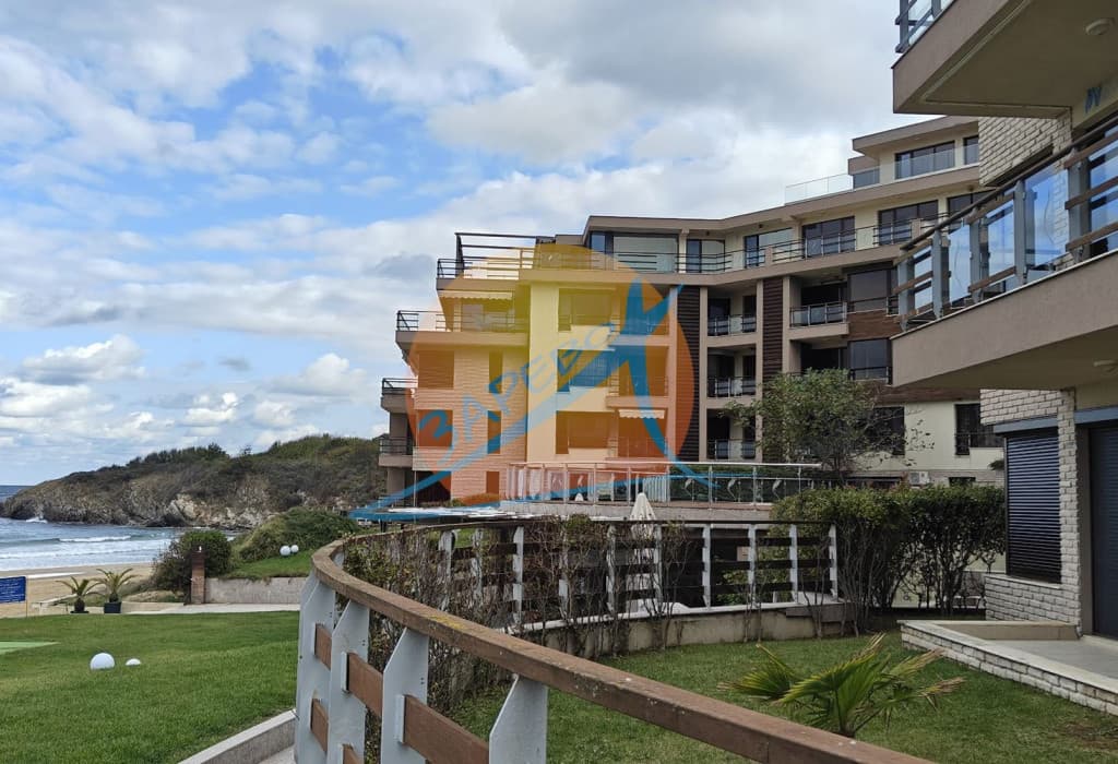 Созопол, Пясъчни лилии, първа линия, гледка море! Обзаведен двустаен в Sand Lillies, на плаж Каваци