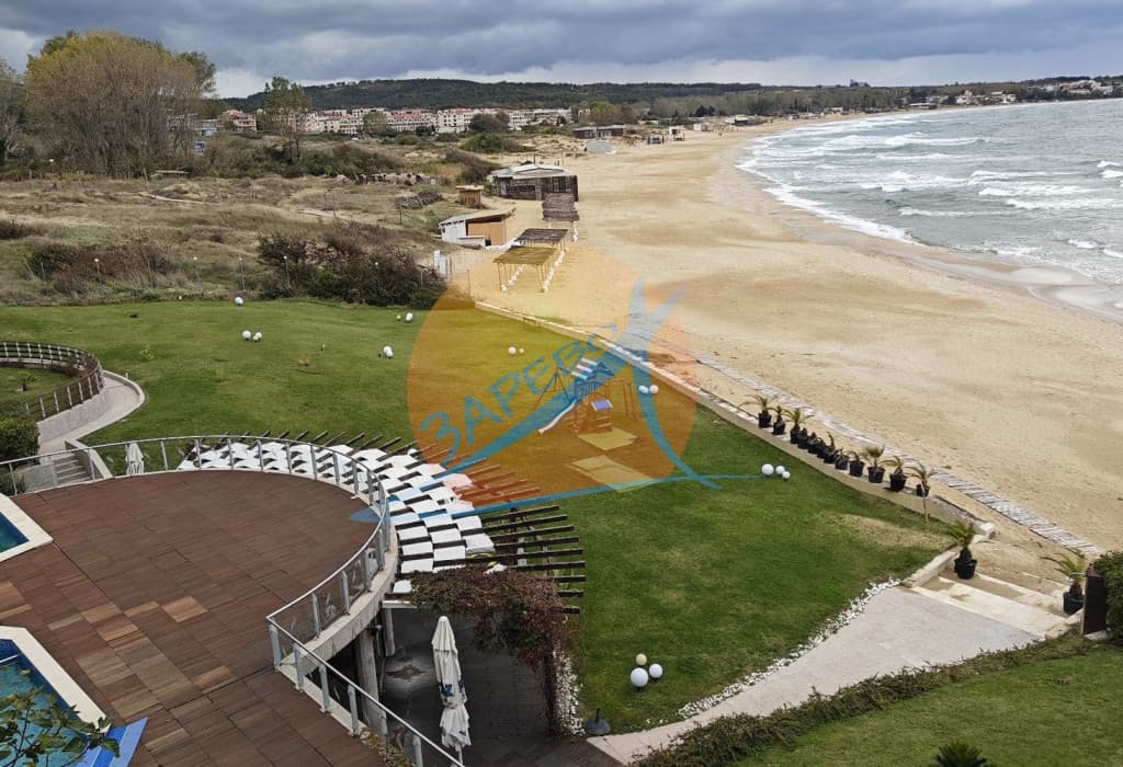 Созопол, Пясъчни лилии, първа линия, гледка море! Обзаведен двустаен в Sand Lillies, на плаж Каваци