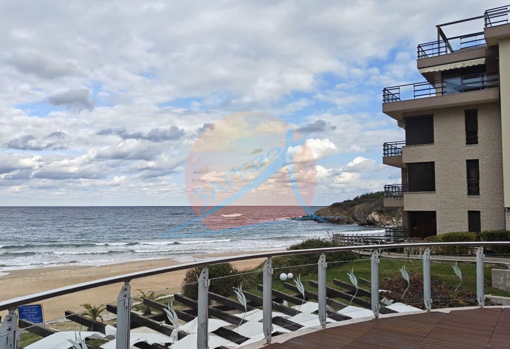 Созопол, Пясъчни лилии, първа линия, гледка море! Обзаведен двустаен в Sand Lillies, на плаж Каваци