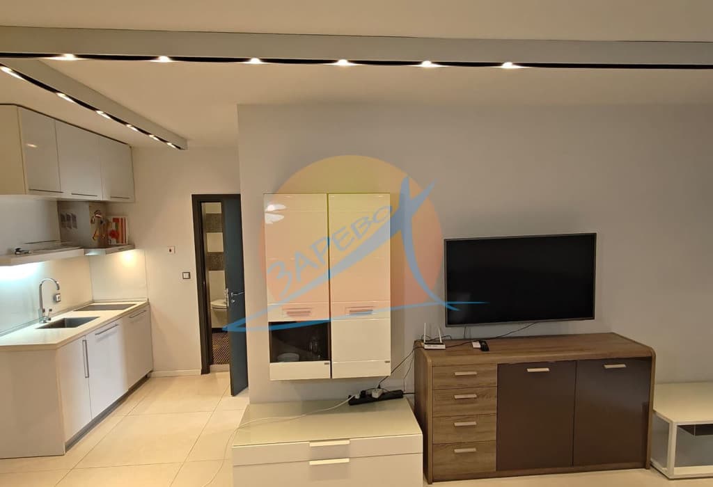 Созопол, Пясъчни лилии, първа линия, гледка море! Обзаведен двустаен в Sand Lillies, на плаж Каваци