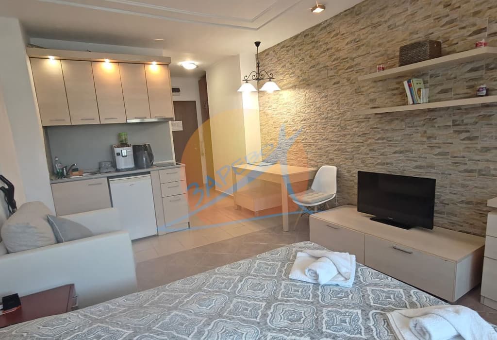 Green Life, Kavatsi, Sozopol. Под наем сезон 2025! Oбзаведено студио на партер с веранда, в Грийн Лайф Созопол - МИНИМУМ 7 Д