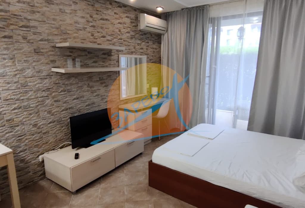 Green Life, Kavatsi, Sozopol. Под наем сезон 2025! Oбзаведено студио на партер с веранда, в Грийн Лайф Созопол - МИНИМУМ 7 Д