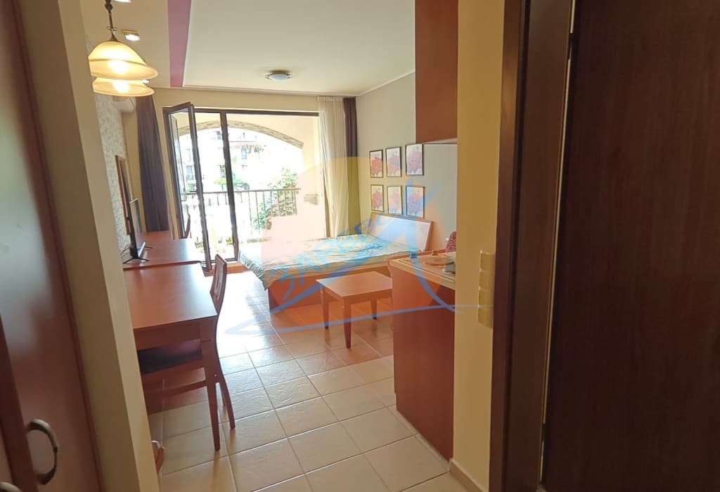 Созопол, Грийн лайф, обзаведено студио с голяма веранда, готови документи!