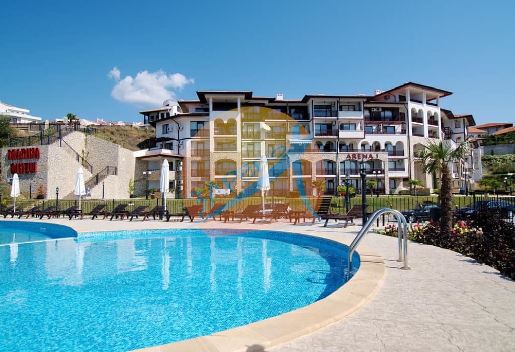 Арена (Arena), Диневи груп, Свети Влас