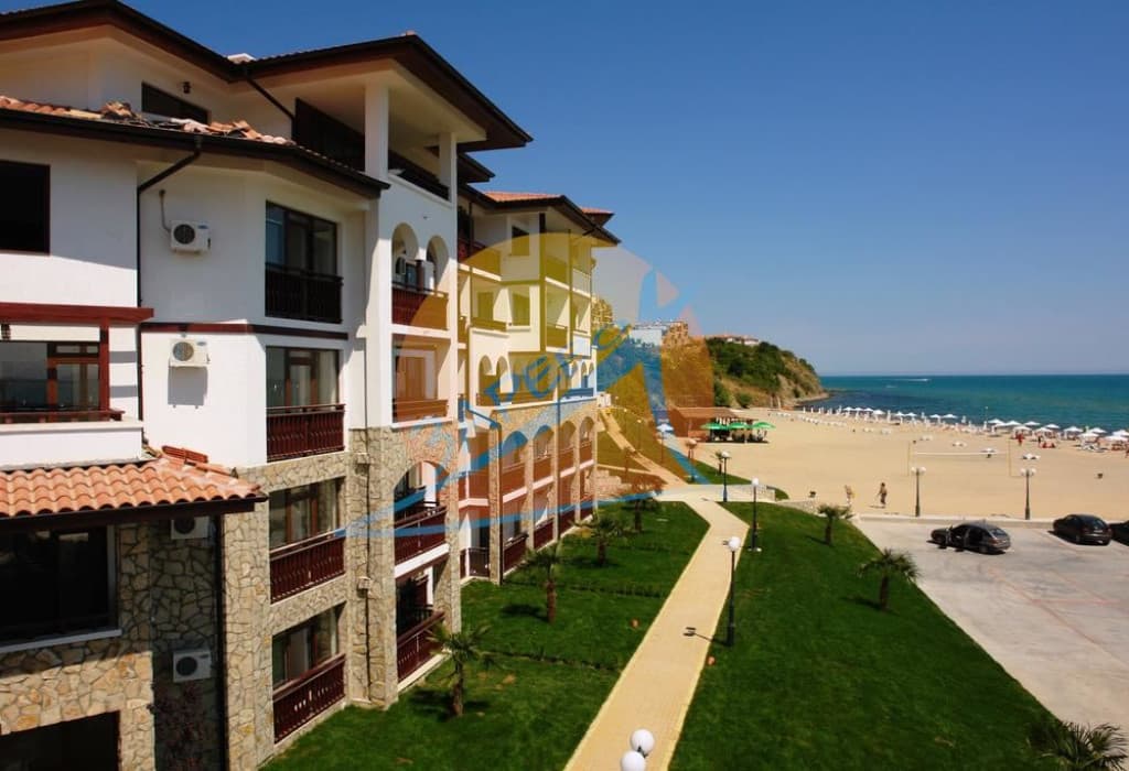 Арена (Arena), Диневи груп, Свети Влас