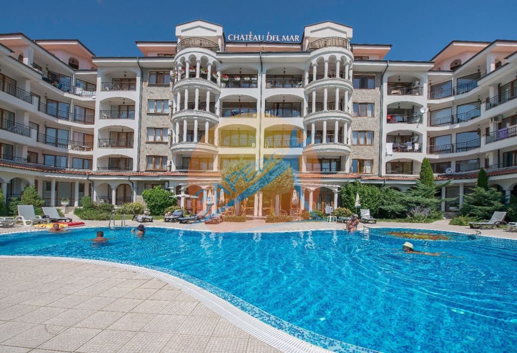 Слънчев Бряг, обзаведен двустаен на партер с гледка басейн, Шато Дел Мар (Chateau Del Mar)