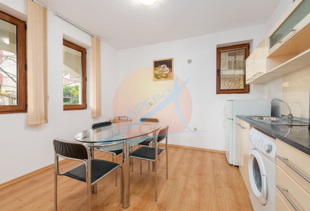 Слънчев Бряг, обзаведен двустаен на партер с гледка басейн, Шато Дел Мар (Chateau Del Mar)