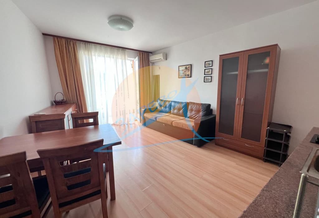 Слънчев бряг, обзаведен двустаен апартамент с гледка басейн, Съни дей 3 (Sunny day 3)