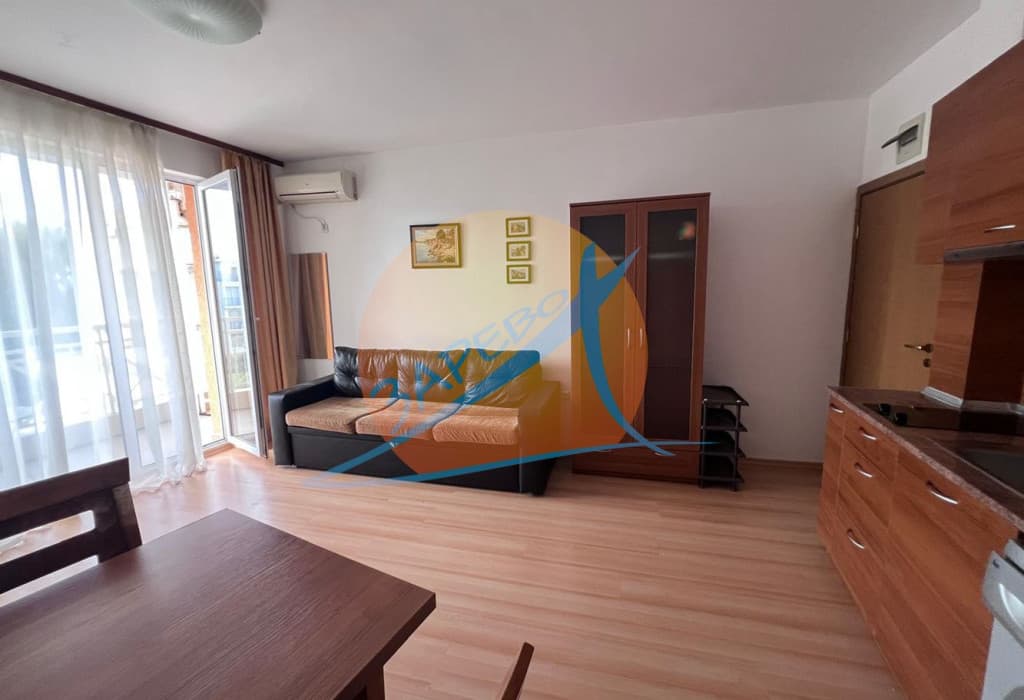 Слънчев бряг, обзаведен двустаен апартамент с гледка басейн, Съни дей 3 (Sunny day 3)