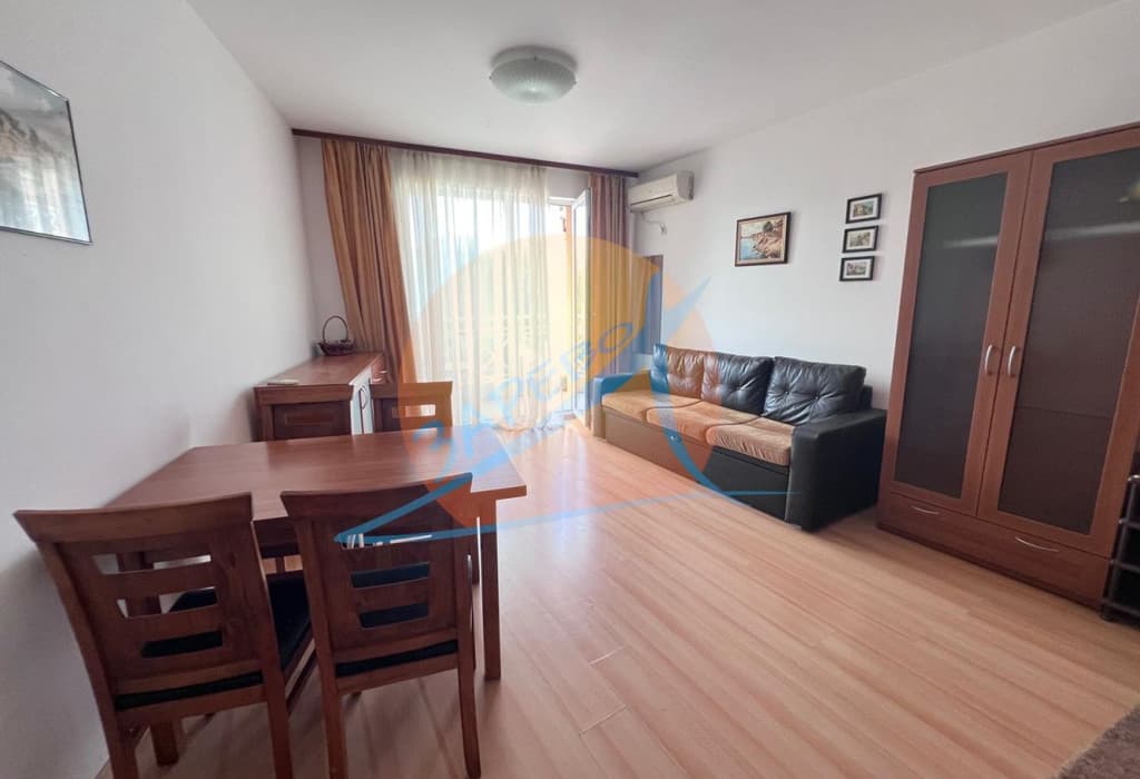 Слънчев бряг, обзаведен двустаен апартамент с гледка басейн, Съни дей 3 (Sunny day 3)