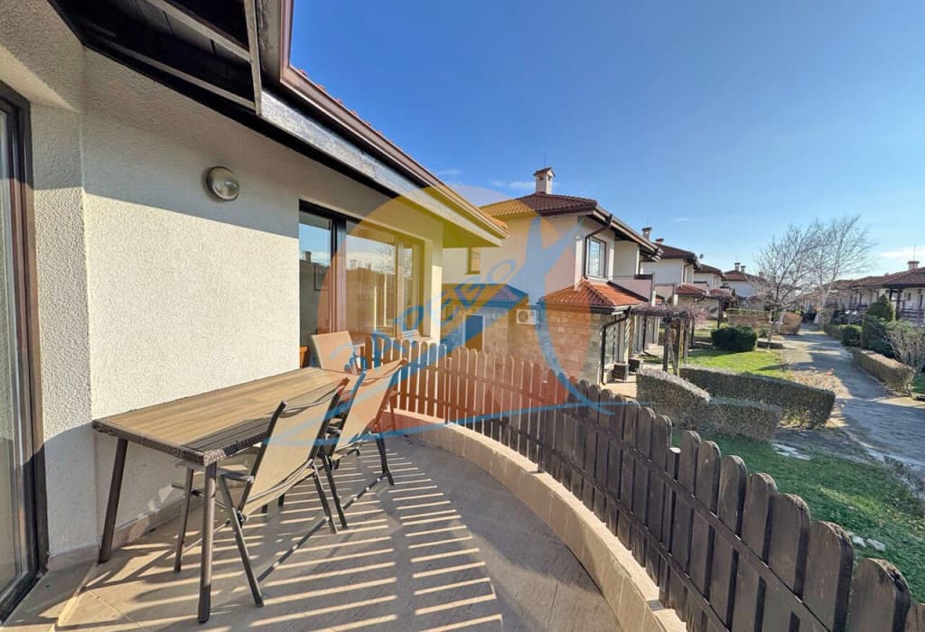 Кошарица,  обзаведен тристаен апартамент, комплекс Бей Вю Вилас Bay View Villas, Kosharitsa