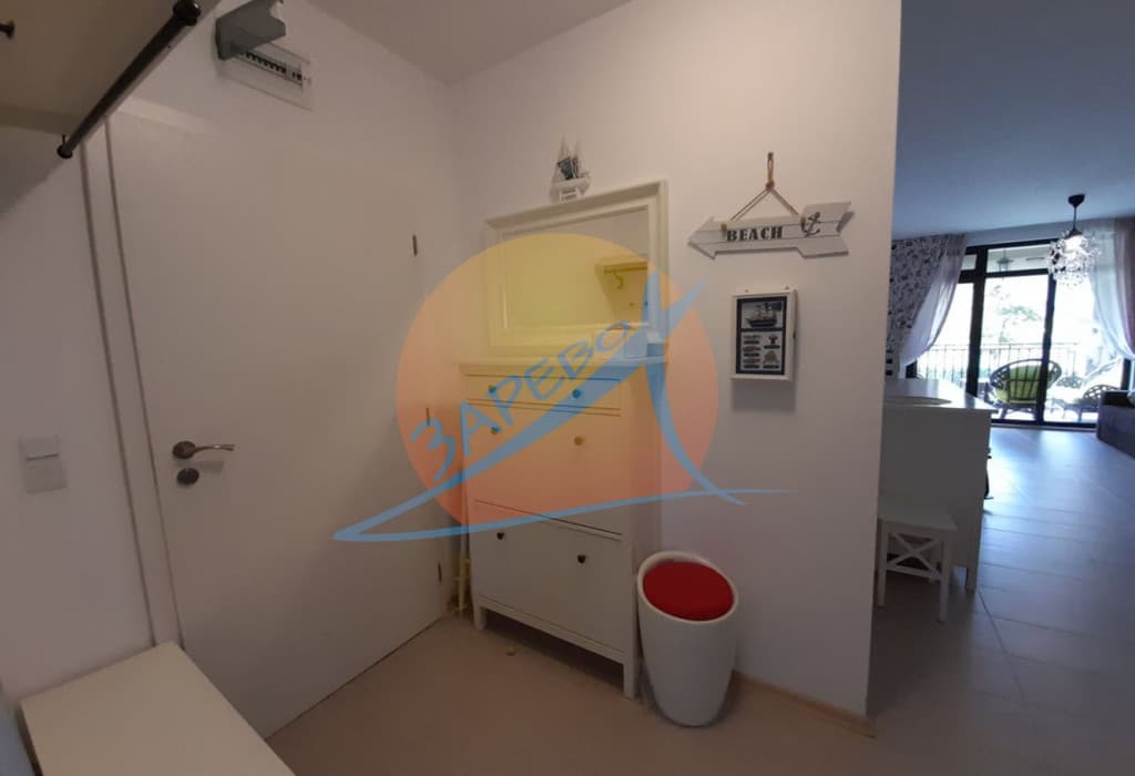 Созопол, тристаен обзаведен, първа линия до плаж Каваци, Грийнлайф