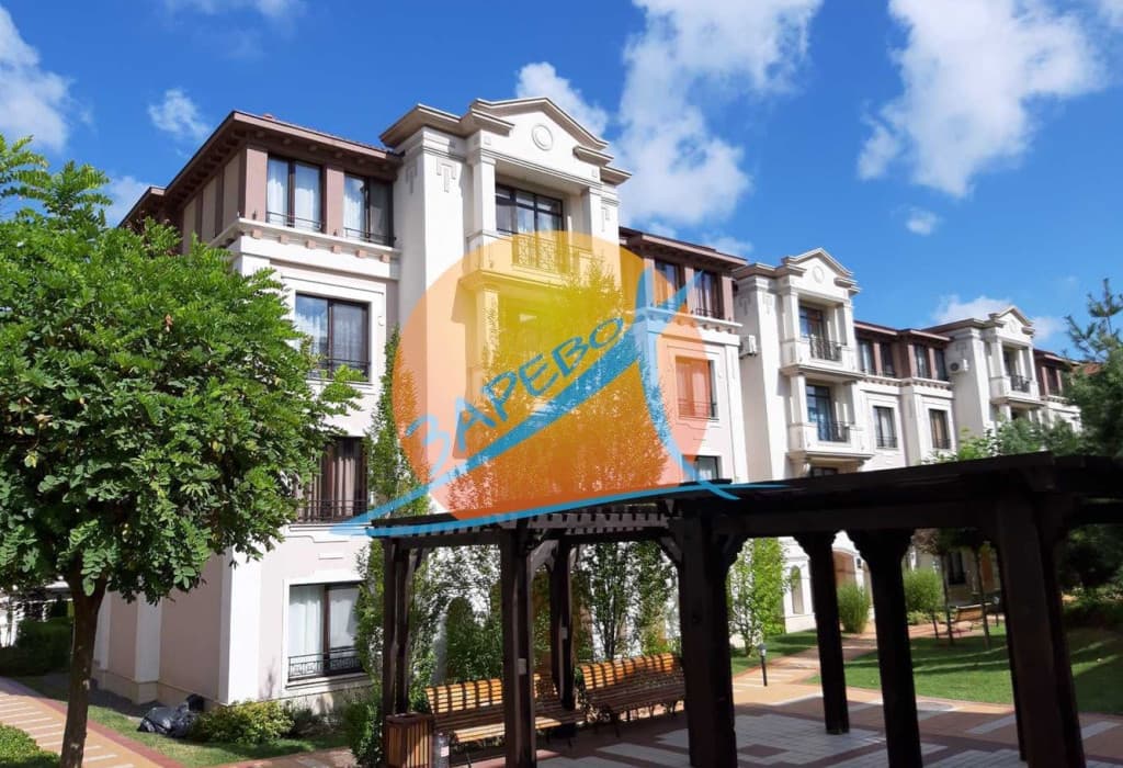 Созопол, тристаен обзаведен, първа линия до плаж Каваци, Грийнлайф