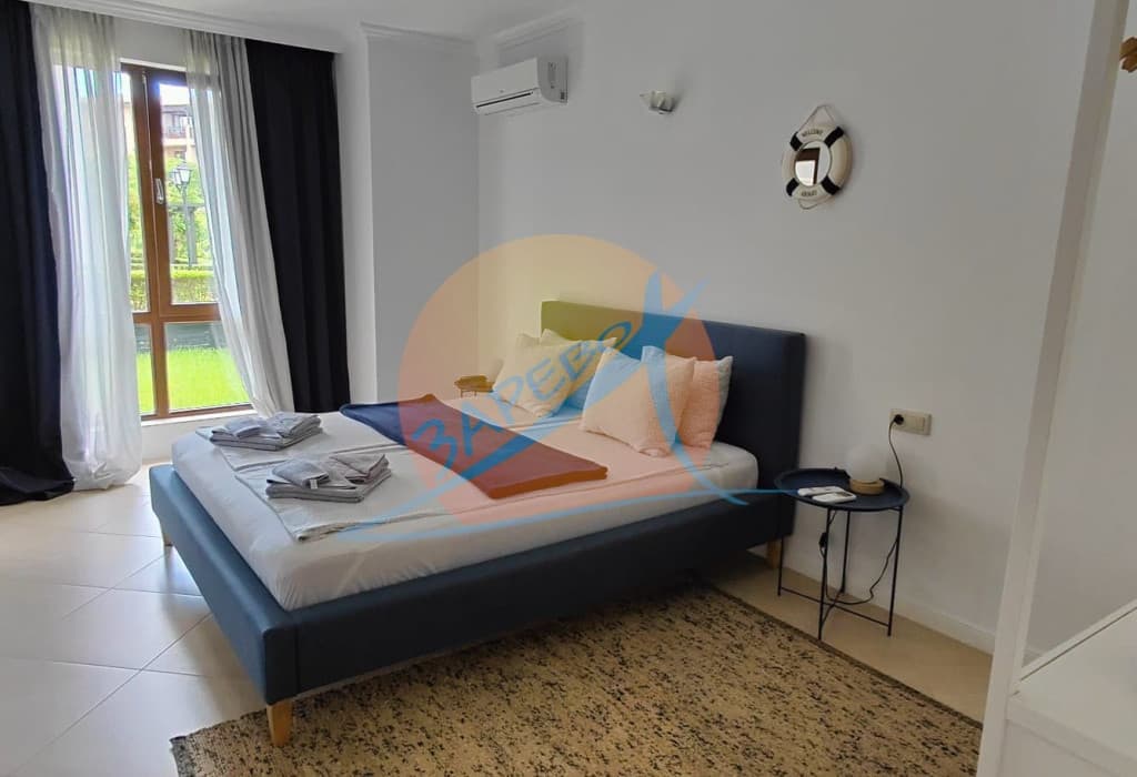 Лозенец, Оазис Бийч Клуб, обзаведен двустаен на партер, с голяма веранда с гледка море и градина, Oasis Beach Club, Lozenets