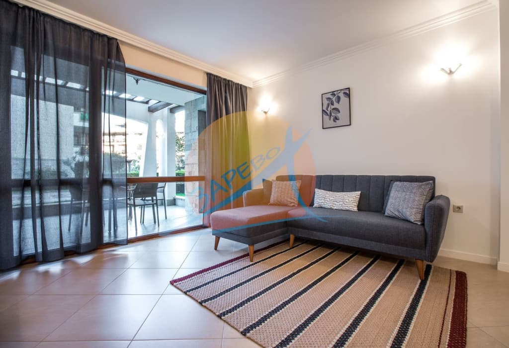 Лозенец, Оазис Бийч Клуб, обзаведен двустаен на партер, с голяма веранда с гледка море и градина, Oasis Beach Club, Lozenets