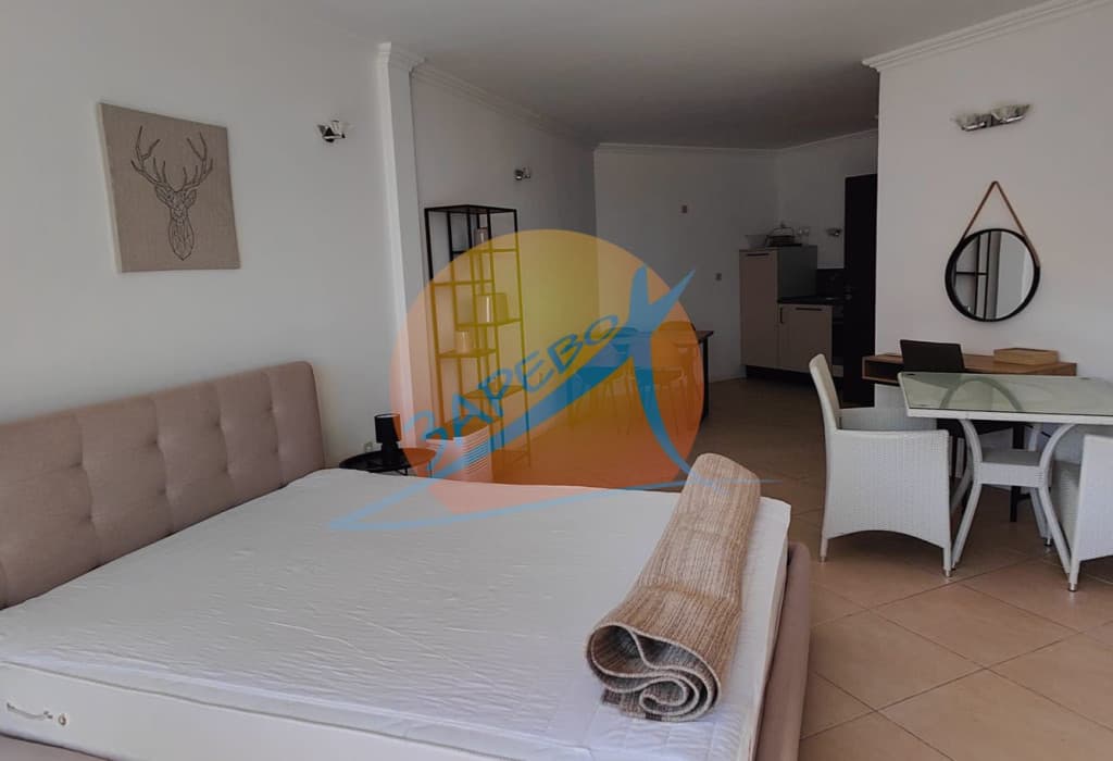 Лозенец, Оазис Бийч Клуб, обзаведен двустаен на партер, с голяма веранда с гледка море и градина, Oasis Beach Club, Lozenets