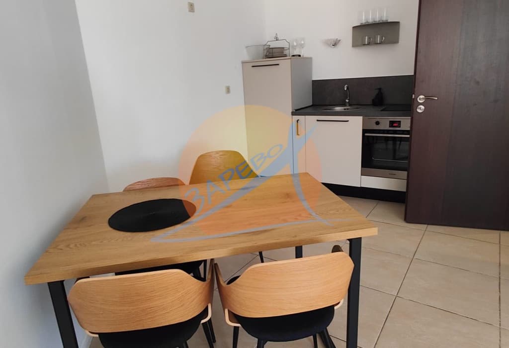 Лозенец, Оазис Бийч Клуб, обзаведен двустаен на партер, с голяма веранда с гледка море и градина, Oasis Beach Club, Lozenets