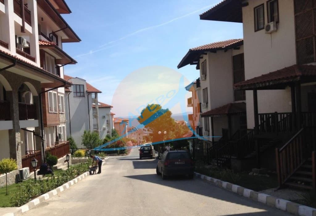 Фрегата (Fregata), Диневи груп, Свети Влас