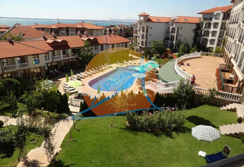 Триумф (Triumph), Свети Влас