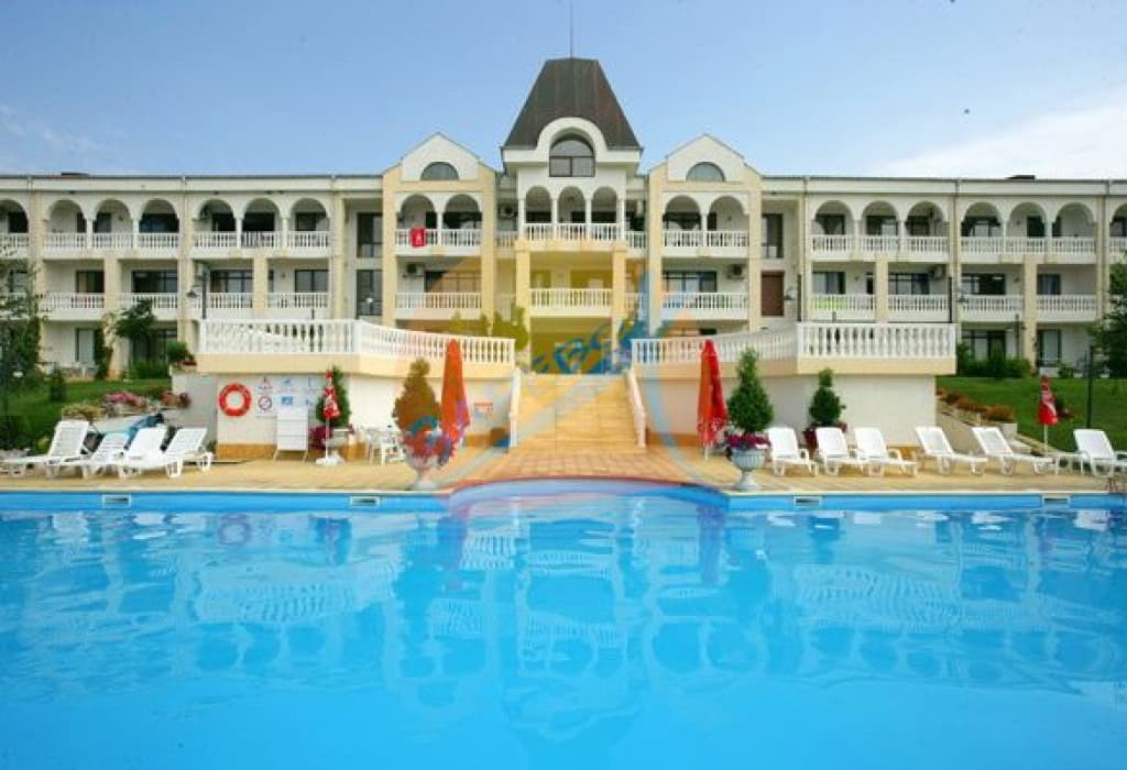 Южен бряг (South Beach), Диневи груп, Свети Влас