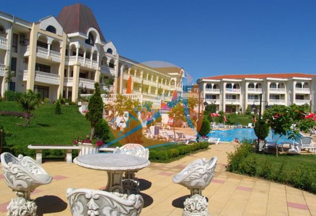 Южен бряг (South Beach), Диневи груп, Свети Влас